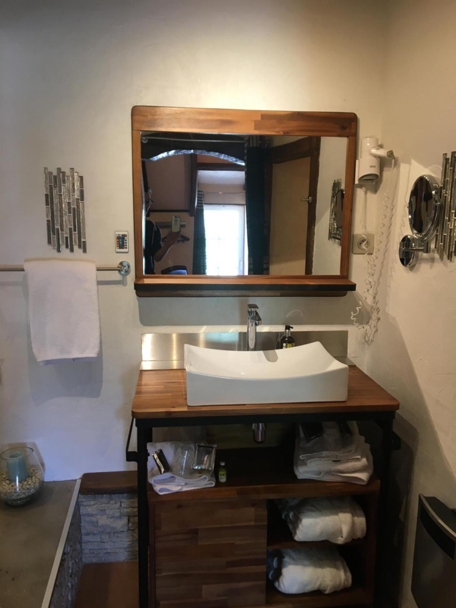 Logis Oasis Hotel Villaines-la-Juhel